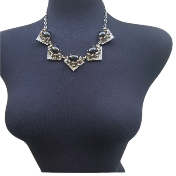 Stella & Dot Rory Statement Necklace - Picture 2 of 15